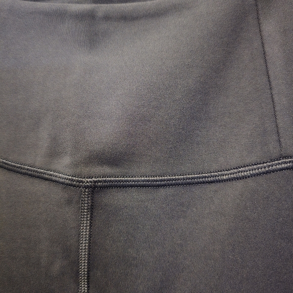 NWT Girlfriend Collective Capri Leggings - Picture 2 of 4